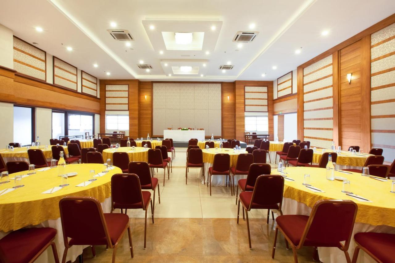 Hotel Sterling Thekkady Zewnętrze zdjęcie
